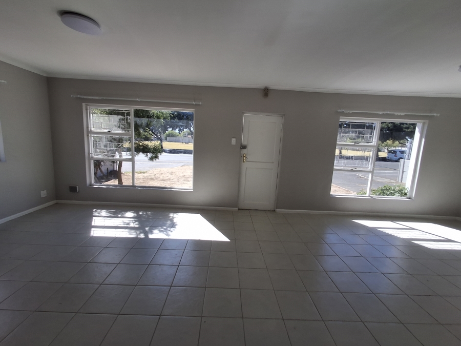 To Let 2 Bedroom Property for Rent in Windsor Park Western Cape
